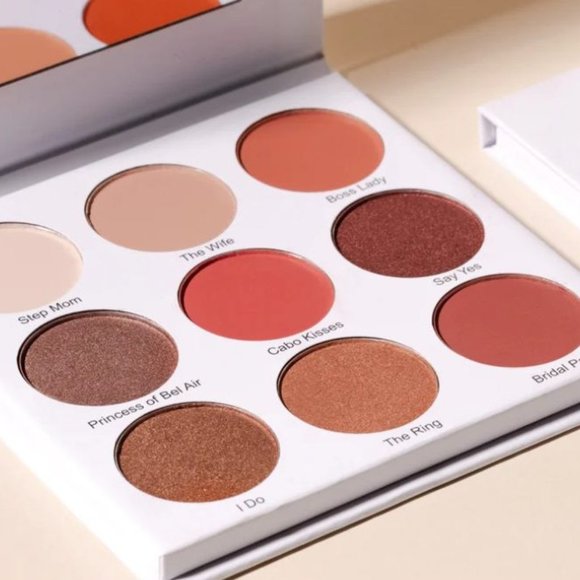 Give Them LaLa Beauty Grown Woman Eyeshadow Palette New! - Picture 1 of 2